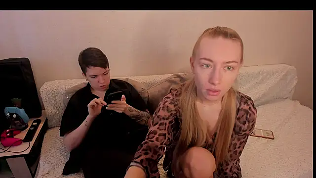 secret dreams   online show from 01.24.25