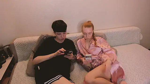 Snapshot of secret_dreams__ chatting on 05.24.26 secret dreams online show from 05.24.26