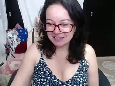 Snapshot of Sonialorens_ chatting on 12.24.24 Sonialorens  online show from 12.24.24