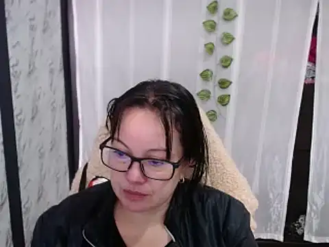 Snapshot of Sonialorens_ chatting on 02.25.25 Sonialorens  online show from 02.25.25
