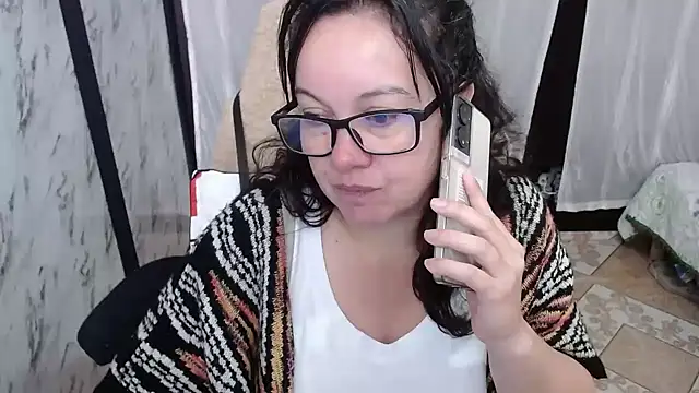 Snapshot of Sonialorens_ chatting on 03.08.25 Sonialorens  online show from 03.08.25