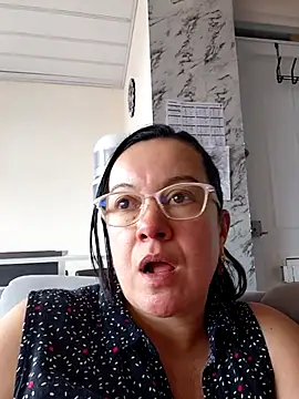 Snapshot of Sonialorens_ chatting on 07.15.26 Sonialorens online show from 07.15.26