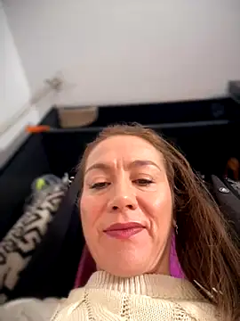 angelitasexy81 online show from 11.28.25