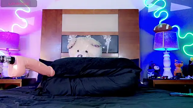 Snapshot of ashley_19xx chatting on 03.21.26 ashley 19xx online show from 03.21.26