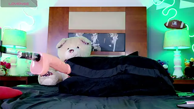 Snapshot of ashley_19xx chatting on 04.03.26 ashley 19xx online show from 04.03.26