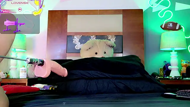 Snapshot of ashley_19xx chatting on 04.07.26 ashley 19xx online show from 04.07.26