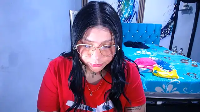 Snapshot of venuxwilliam chatting on 06.14.26 venuxwilliam online show from 06.14.26