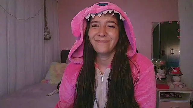 Snapshot of Foxy_Megan chatting on 11.27.25 Foxy Megan online show from 11.27.25