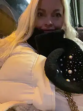 Lisavontease online show from 02.01.25