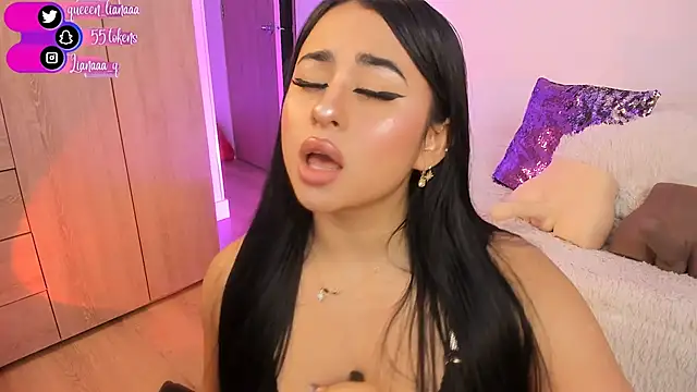 Snapshot of Queen_liana chatting on 01.25.25 Queen liana online show from 01.25.25