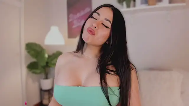 Queen liana online show from 03.18.26