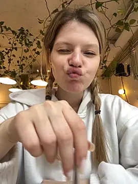 MaryHiggins online show from 10.30.25