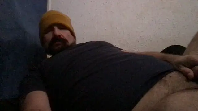 Snapshot of madmaxmiami chatting on 10.17.25 madmaxmiami online show from 10.17.25