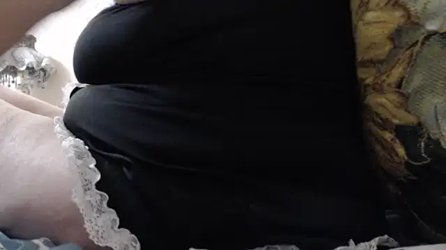 Snapshot of Anabelldestiny chatting on 12.03.25 Anabelldestiny online show from 12.03.25