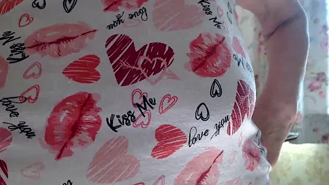 Snapshot of Anabelldestiny chatting on 04.01.26 Anabelldestiny online show from 04.01.26