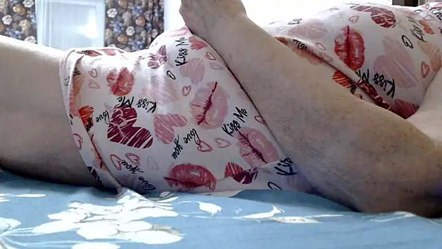 Snapshot of Anabelldestiny chatting on 04.12.26 Anabelldestiny online show from 04.12.26