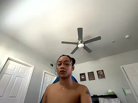 RylHoneyy online show from 01.08.26