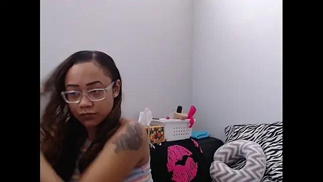 RylHoneyy online show from 03.12.26