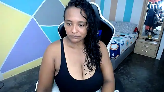 Snapshot of marysol83 chatting on 12.05.24 marysol83 online show from 12.05.24