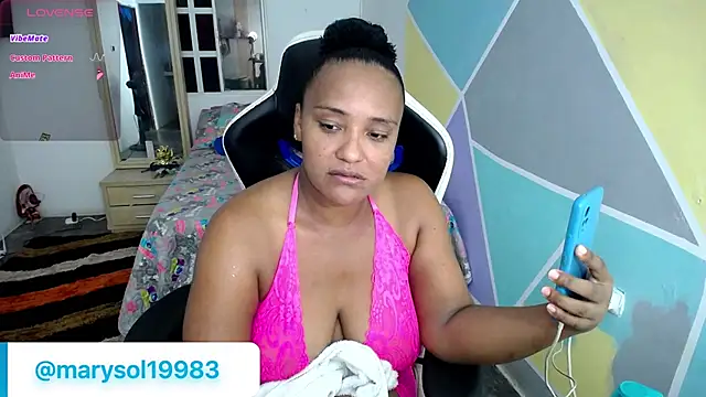 Snapshot of marysol83 chatting on 01.18.25 marysol83 online show from 01.18.25