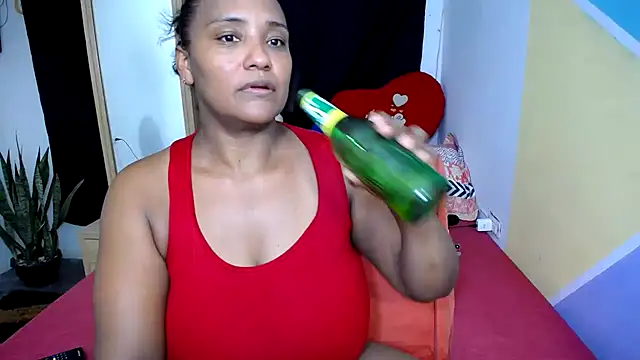 Snapshot of marysol83 chatting on 03.02.25 marysol83 online show from 03.02.25