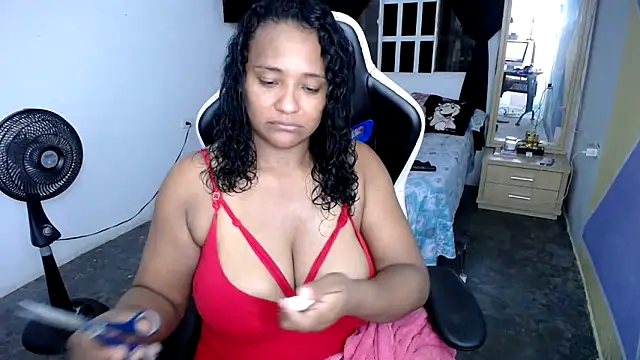 Snapshot of marysol83 chatting on 03.12.25 marysol83 online show from 03.12.25