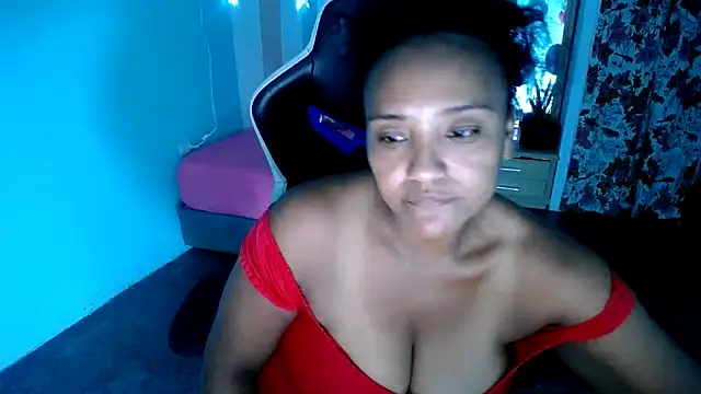 Snapshot of marysol83 chatting on 09.26.25 marysol83 online show from 09.26.25