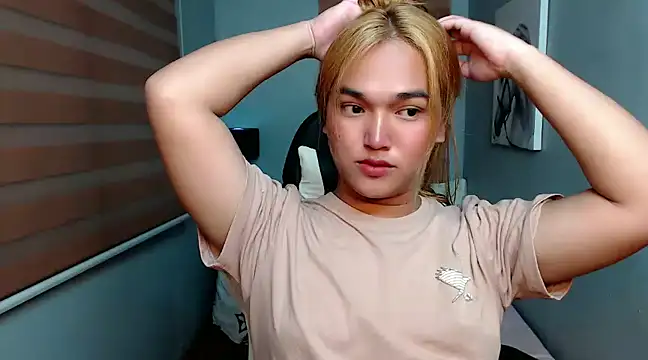 MoaningKylie online show from 01.25.25