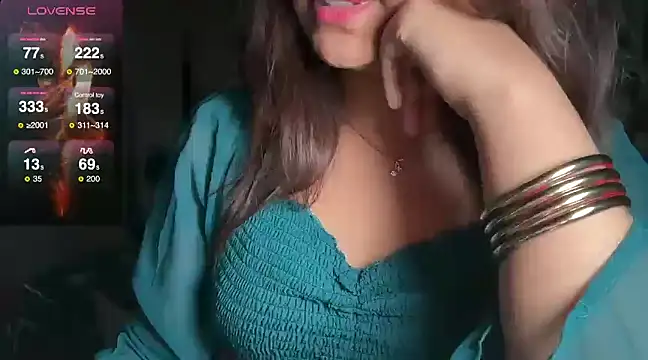 Sizzling  ZAARA online show from 12.18.24