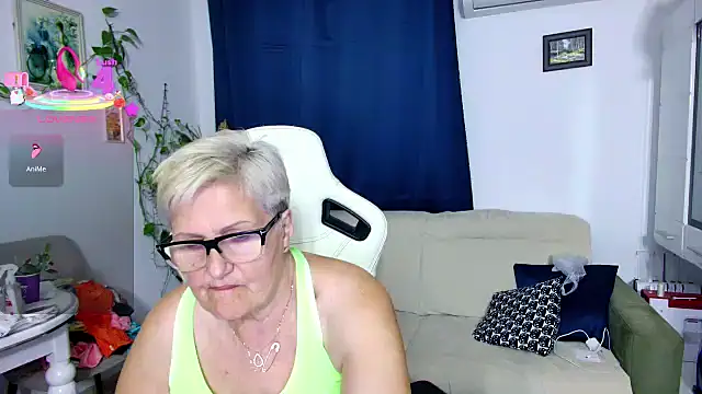Snapshot of Selenna57 chatting on 04.30.26 Selenna57 online show from 04.30.26