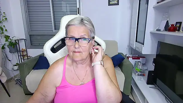 Snapshot of Selenna57 chatting on 05.12.26 Selenna57 online show from 05.12.26