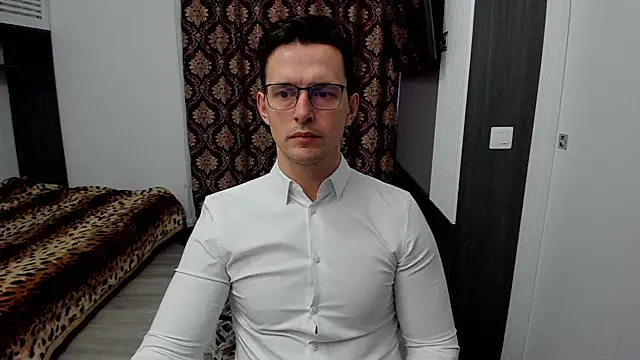 Snapshot of sexxymuscles4u chatting on 03.13.25 sexxymuscles4u online show from 03.13.25