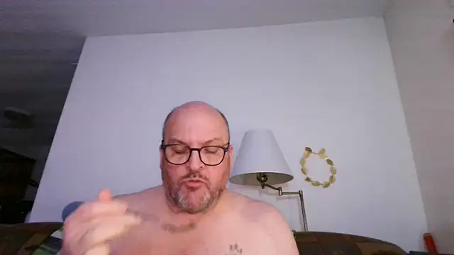 Snapshot of Ursulet_US chatting on 03.11.26 Ursulet US online show from 03.11.26