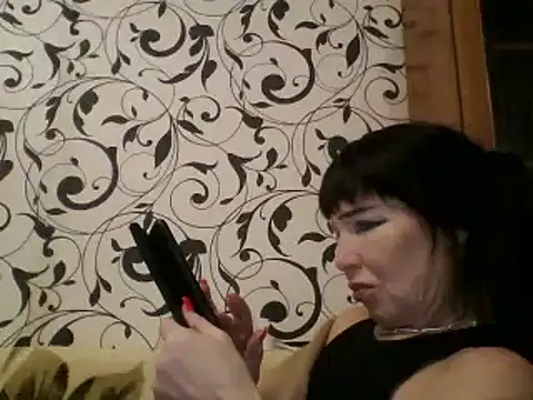 Snapshot of JeaneDavis chatting on 02.15.25 JeaneDavis online show from 02.15.25