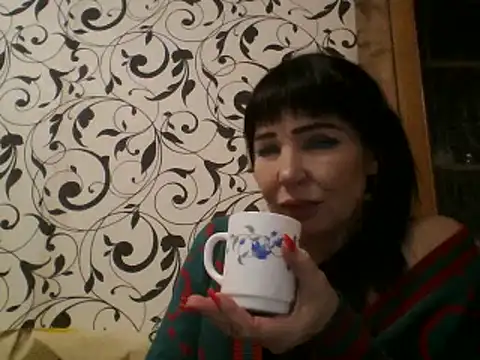 Snapshot of JeaneDavis chatting on 02.25.25 JeaneDavis online show from 02.25.25