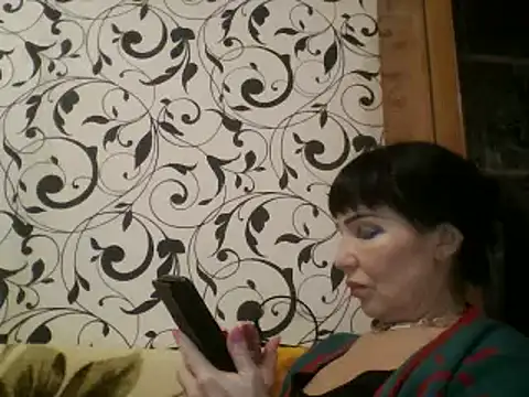 Snapshot of JeaneDavis chatting on 03.09.25 JeaneDavis online show from 03.09.25