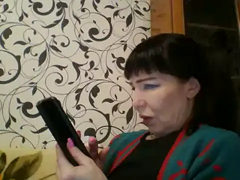 Snapshot of JeaneDavis chatting on 03.11.25 JeaneDavis online show from 03.11.25