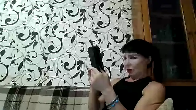 Snapshot of JeaneDavis chatting on 09.09.25 JeaneDavis online show from 09.09.25