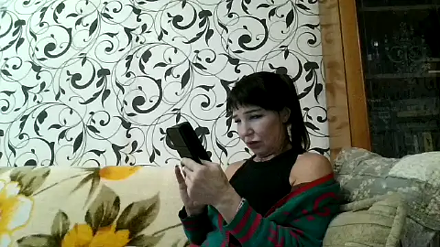 Snapshot of JeaneDavis chatting on 10.03.25 JeaneDavis online show from 10.03.25