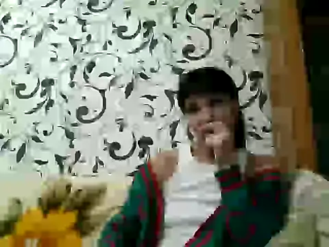 Snapshot of JeaneDavis chatting on 10.19.25 JeaneDavis online show from 10.19.25