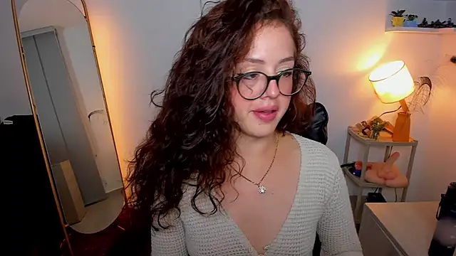 Cassandra Caiin online show from 10.24.25