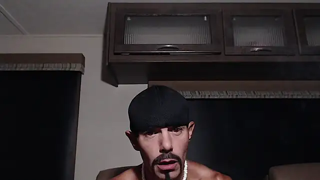 Snapshot of ThickD2C chatting on 07.22.26 ThickD2C online show from 07.22.26