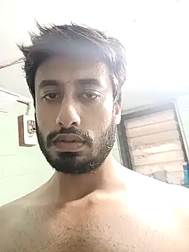 Snapshot of SimplyKarthik09 chatting on 01.15.25 SimplyKarthik09 online show from 01.15.25