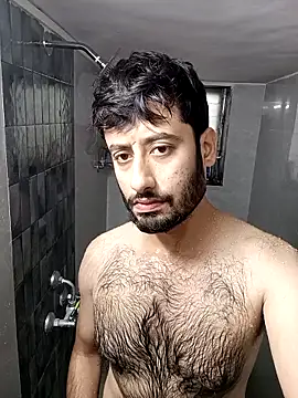 Snapshot of SimplyKarthik09 chatting on 11.05.25 SimplyKarthik09 online show from 11.05.25