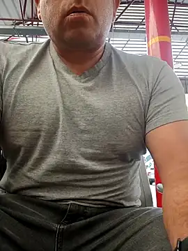 chicoguapo8 online show from 11.14.25