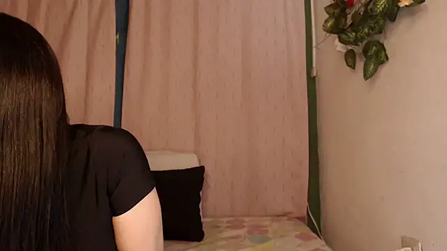 Estefani 32 online show from 01.17.26