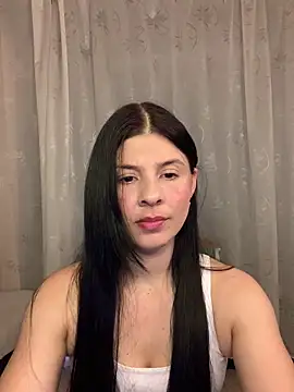Snapshot of Estefani_32 chatting on 05.07.26 Estefani 32 online show from 05.07.26
