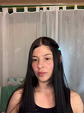 Snapshot of Estefani_32 chatting on 05.08.26 Estefani 32 online show from 05.08.26