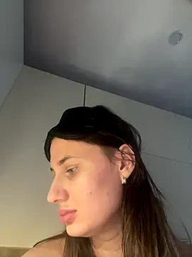 Flossy Vettie online show from 10.24.25