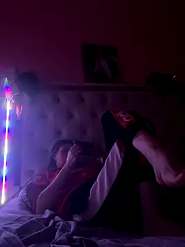 Flossy Vettie online show from 11.24.25